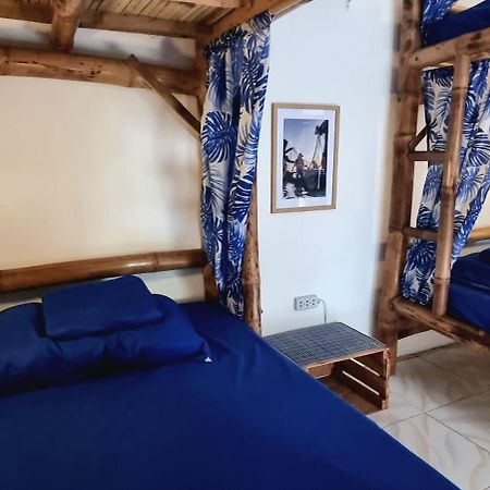 Blue House Backpackers Siquijor Hostel San Juan  Bagian luar foto