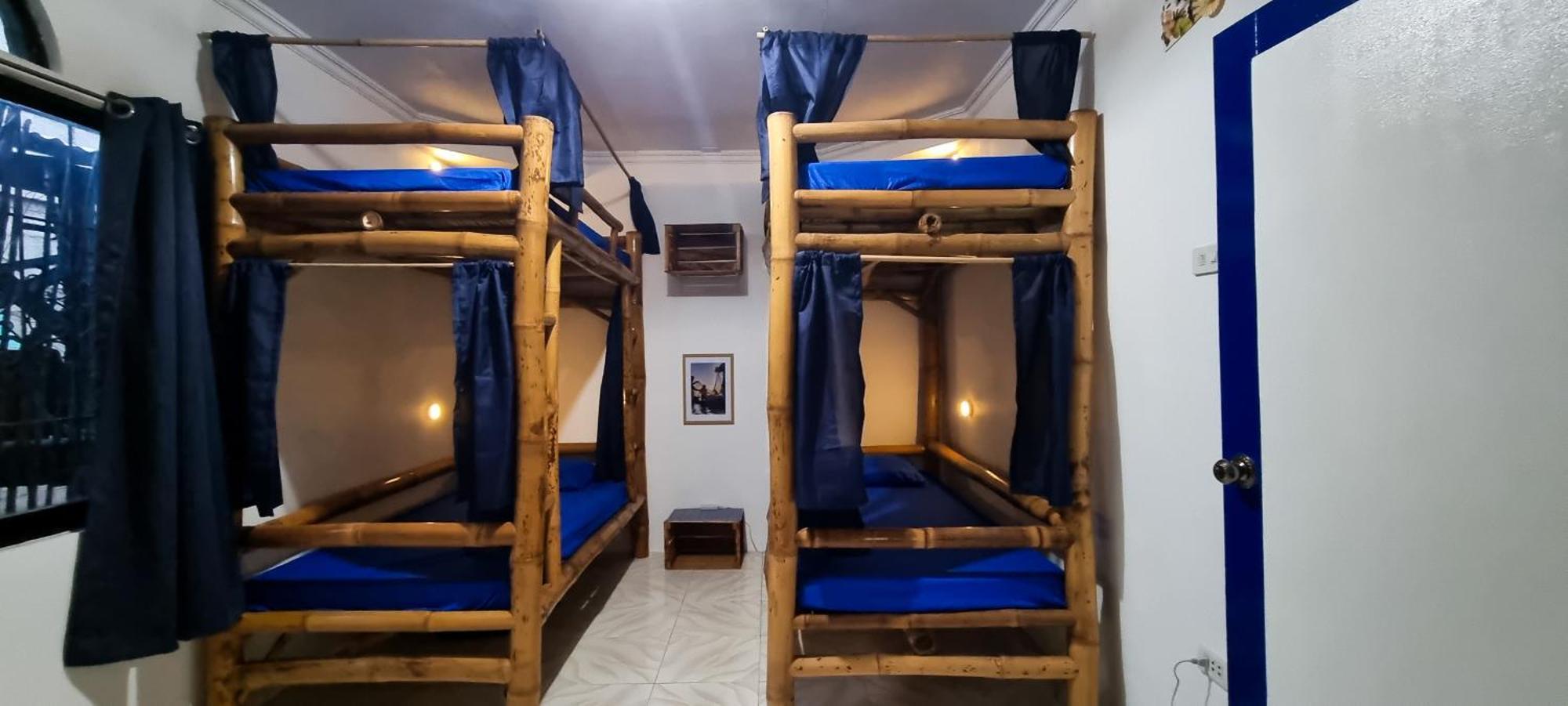 Blue House Backpackers Siquijor Hostel San Juan  Bagian luar foto