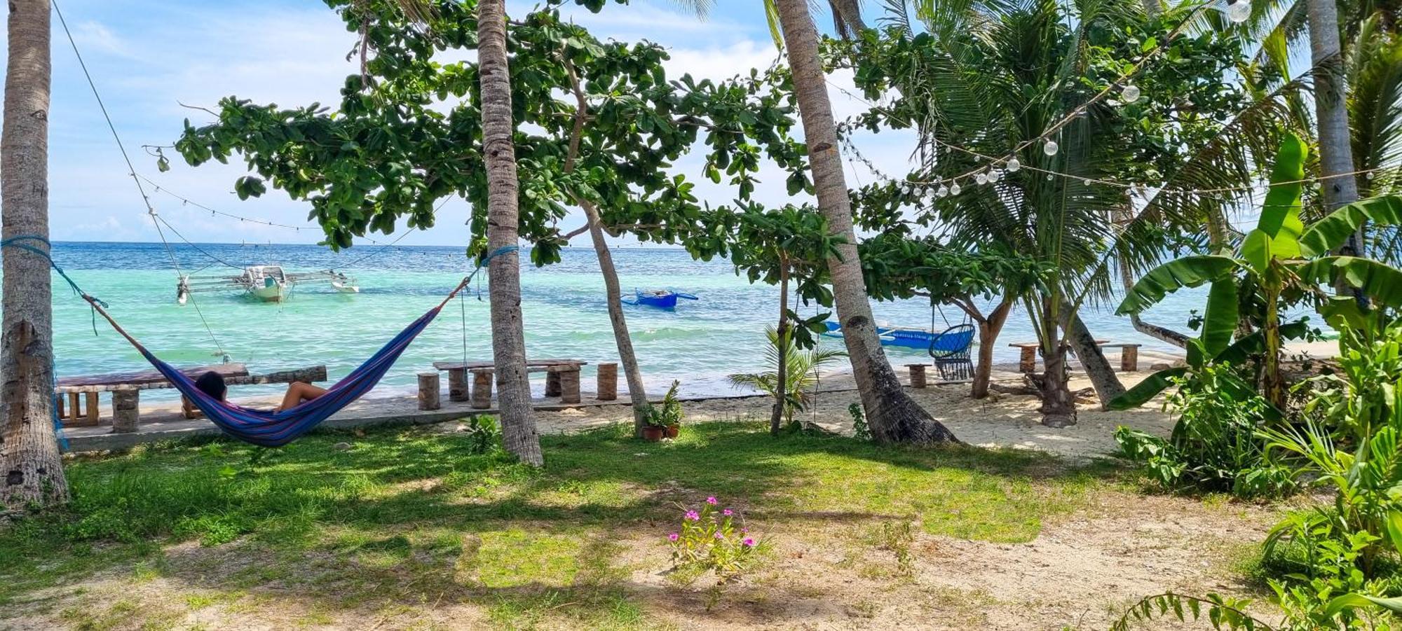 Blue House Backpackers Siquijor Hostel San Juan  Bagian luar foto